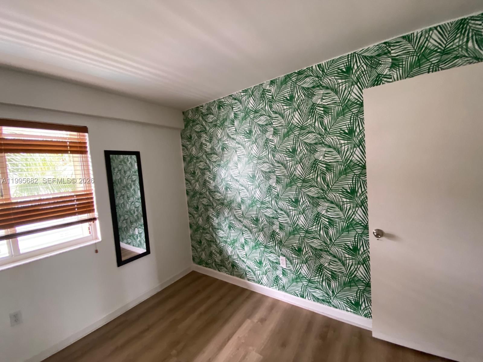 Real estate property located at 1401 Bay Rd #412, Miami-dade, The Sails Condo, Miami Beach, FL