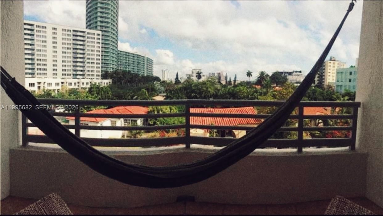 Real estate property located at 1401 Bay Rd #412, Miami-dade, The Sails Condo, Miami Beach, FL