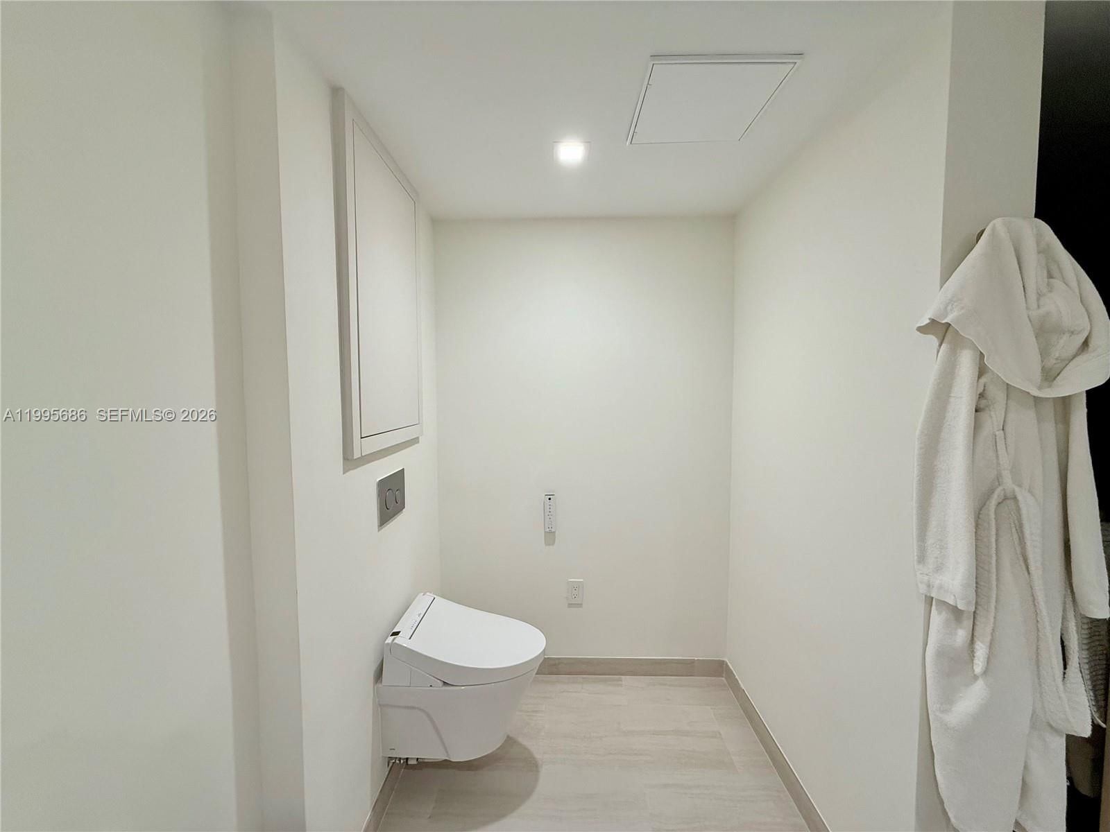 Real estate property located at 495 Brickell Ave #5106, Miami-dade, Icon Brickell No Two, Miami, FL