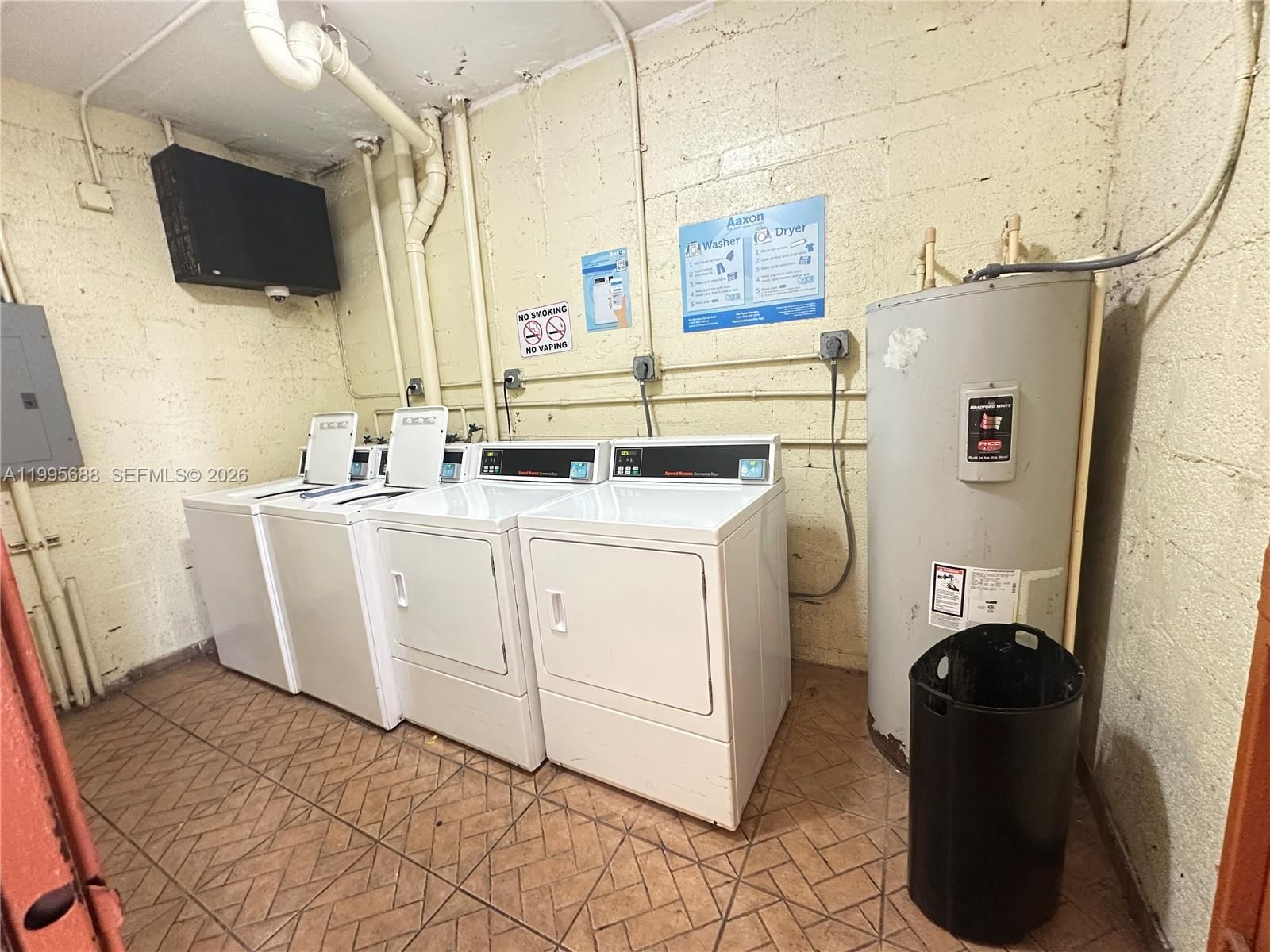 Real estate property located at 3600 21st St #309, Broward, Sunset Hills I Condominiu, Lauderdale Lakes, FL