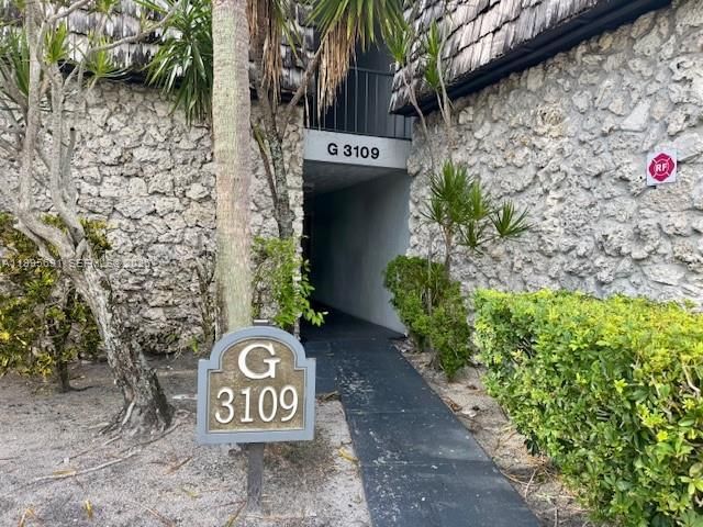 Real estate property located at 3109 Oakland Shores Dr G102, Broward, Oakland Shores Condominiu, Oakland Park, FL