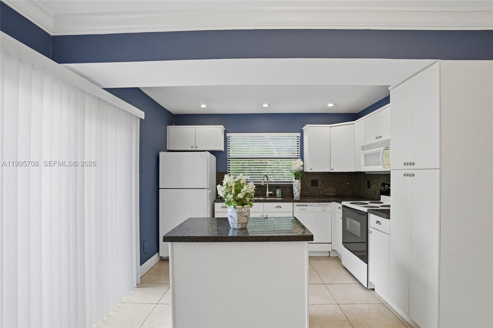 Real estate property located at 13993 94th Cir Ln #101-3, Miami-dade, Camelot One Condo, Miami, FL