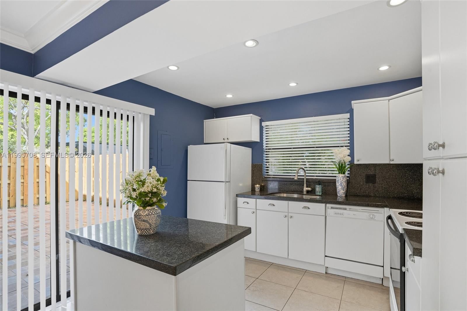 Real estate property located at 13993 94th Cir Ln #101-3, Miami-dade, Camelot One Condo, Miami, FL