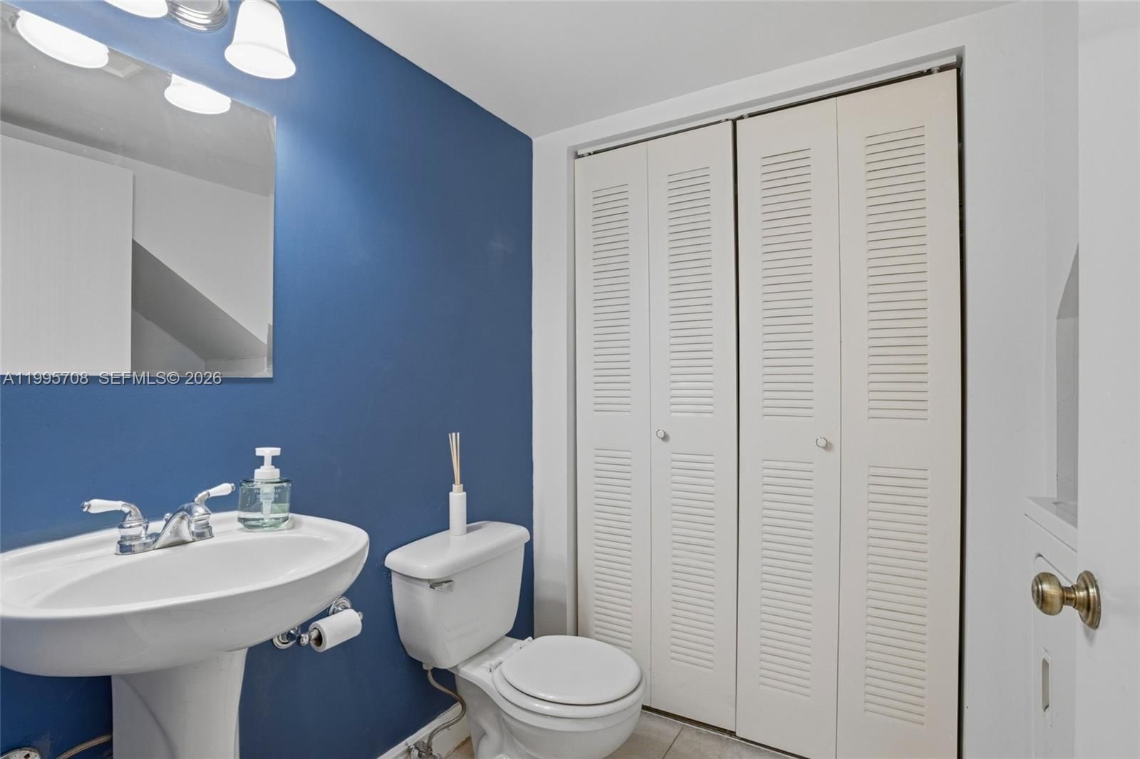 Real estate property located at 13993 94th Cir Ln #101-3, Miami-dade, Camelot One Condo, Miami, FL