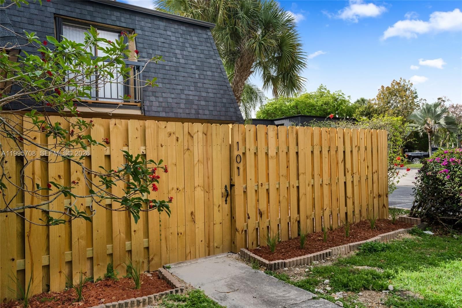 Real estate property located at 13993 94th Cir Ln #101-3, Miami-dade, Camelot One Condo, Miami, FL