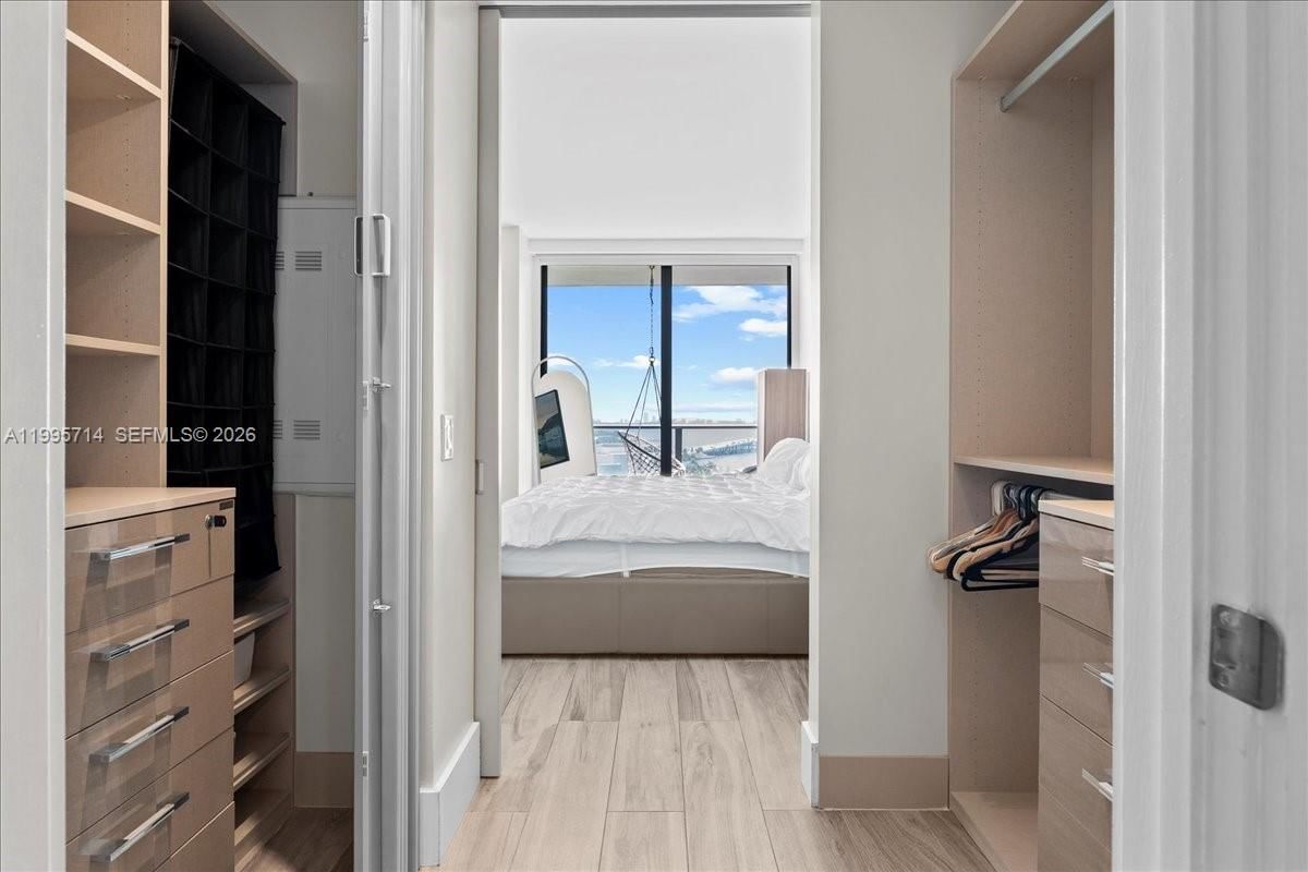 Real estate property located at 501 31st St #1201, Miami-dade, Paraiso Bayviews Condo, Miami, FL