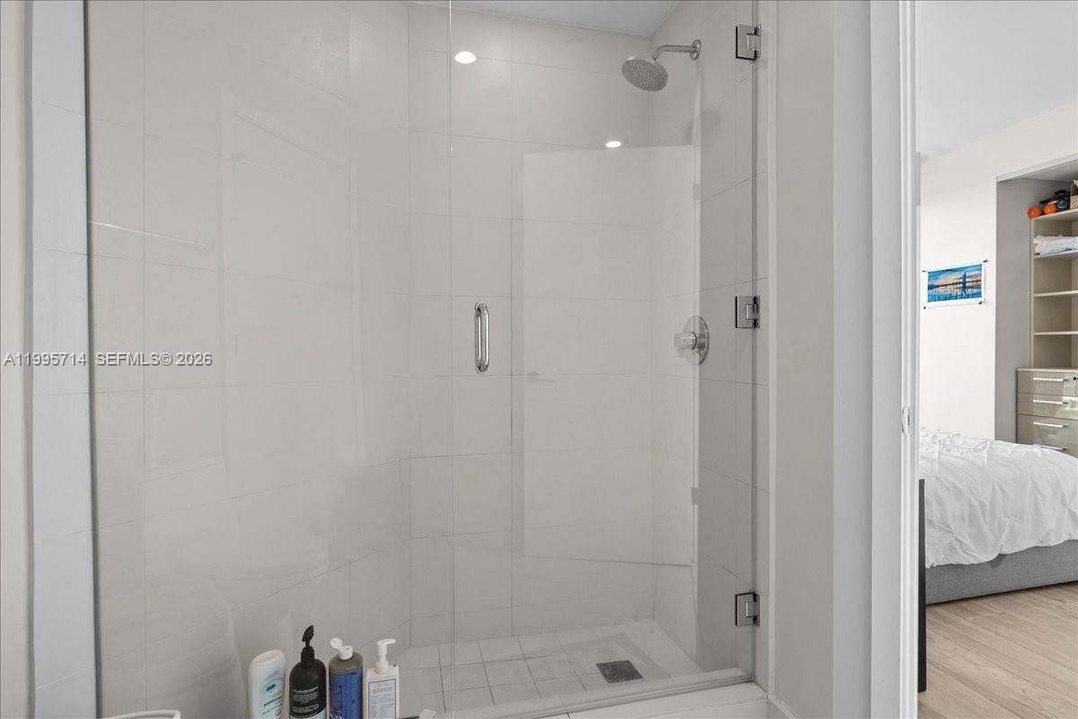 Real estate property located at 501 31st St #1201, Miami-dade, Paraiso Bayviews Condo, Miami, FL