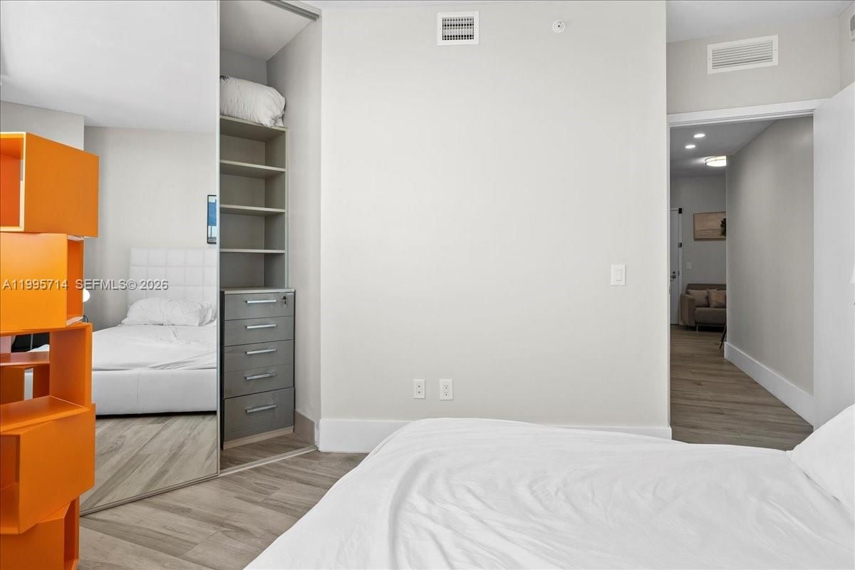 Real estate property located at 501 31st St #1201, Miami-dade, Paraiso Bayviews Condo, Miami, FL