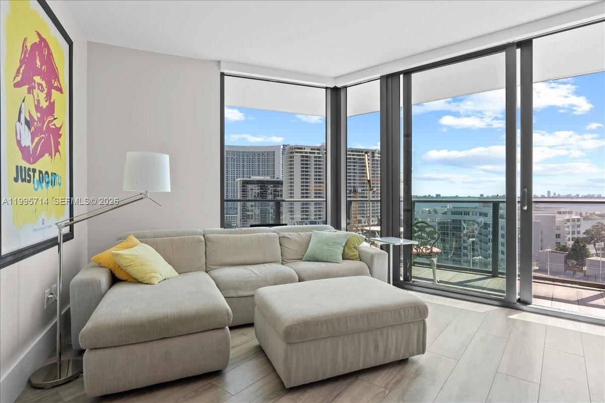 Real estate property located at 501 31st St #1201, Miami-dade, Paraiso Bayviews Condo, Miami, FL