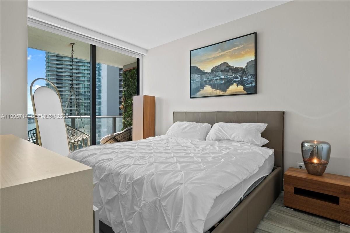 Real estate property located at 501 31st St #1201, Miami-dade, Paraiso Bayviews Condo, Miami, FL