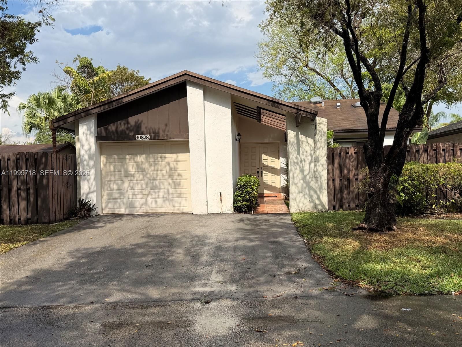 Real estate property located at 10828 132nd Cir Ct, Miami-dade, Crossings Sec 6 The, Miami, FL