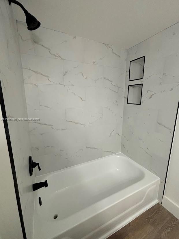 Real estate property located at 460 Park Rd #6-110, Broward, Pinehurst Club Condo, Hollywood, FL