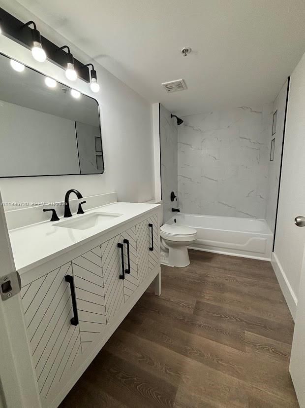 Real estate property located at 460 Park Rd #6-110, Broward, Pinehurst Club Condo, Hollywood, FL