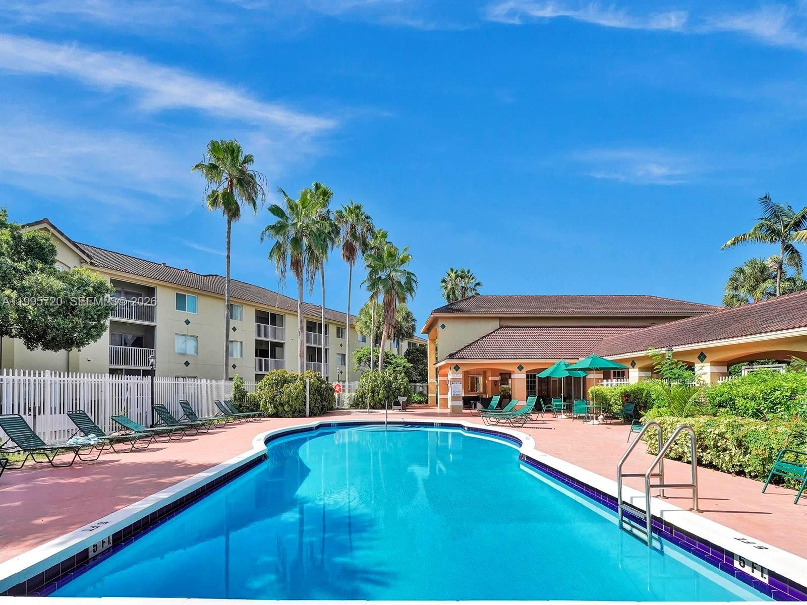 Real estate property located at 460 Park Rd #6-110, Broward, Pinehurst Club Condo, Hollywood, FL