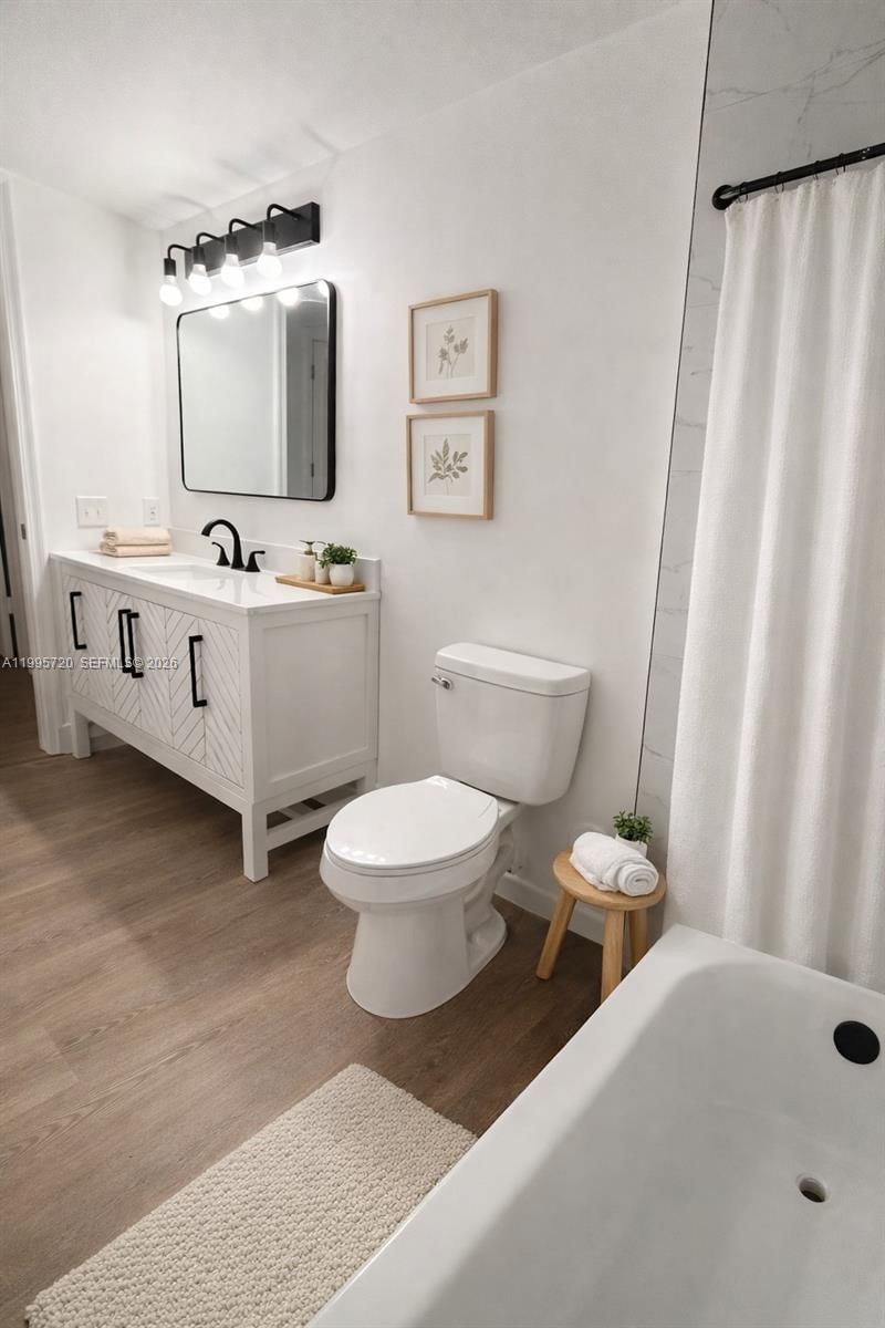 Real estate property located at 460 Park Rd #6-110, Broward, Pinehurst Club Condo, Hollywood, FL