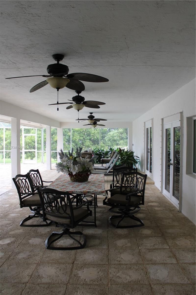 Real estate property located at 4931 167th Ave, Broward, Chambers Land Co Sub Nw1/, Southwest Ranches, FL