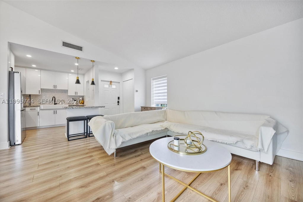 Real estate property located at 14720 139th Ave #1-39, Miami-dade, Vilg Homes Country Walk C, Miami, FL