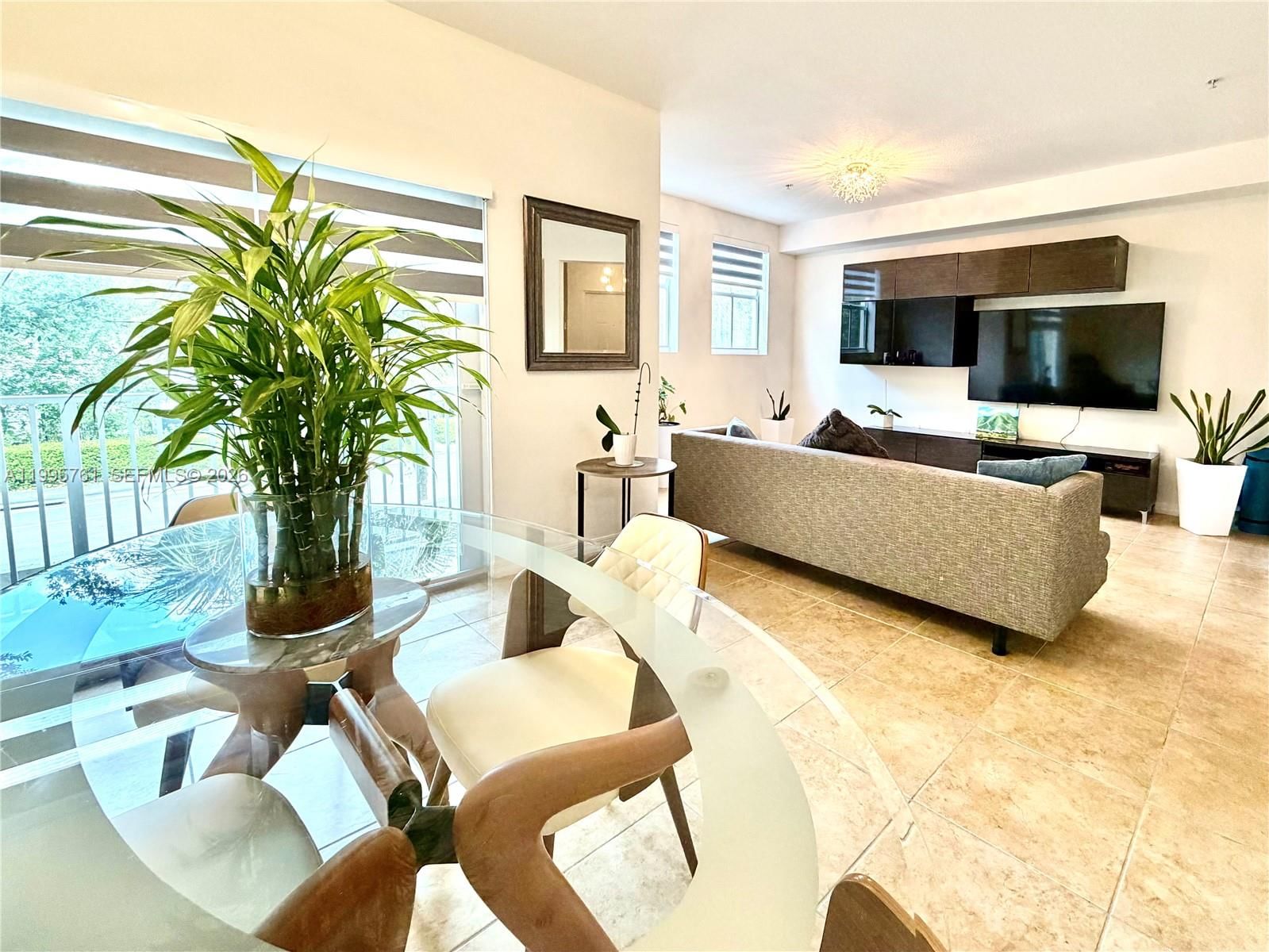 Real estate property located at 10870 88th Ter #216, Miami-dade, Coronado At Doral Iii Con, Doral, FL