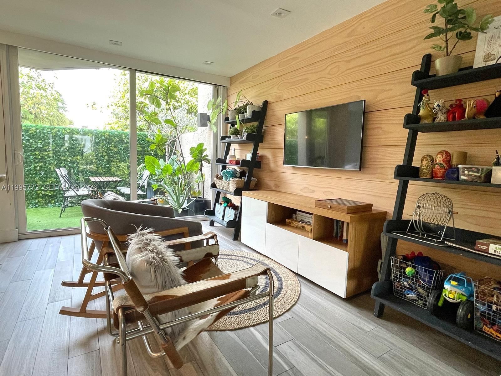 Real estate property located at 201 Crandon Blvd #175, Miami-dade, Key Colony No 1, Key Biscayne, FL