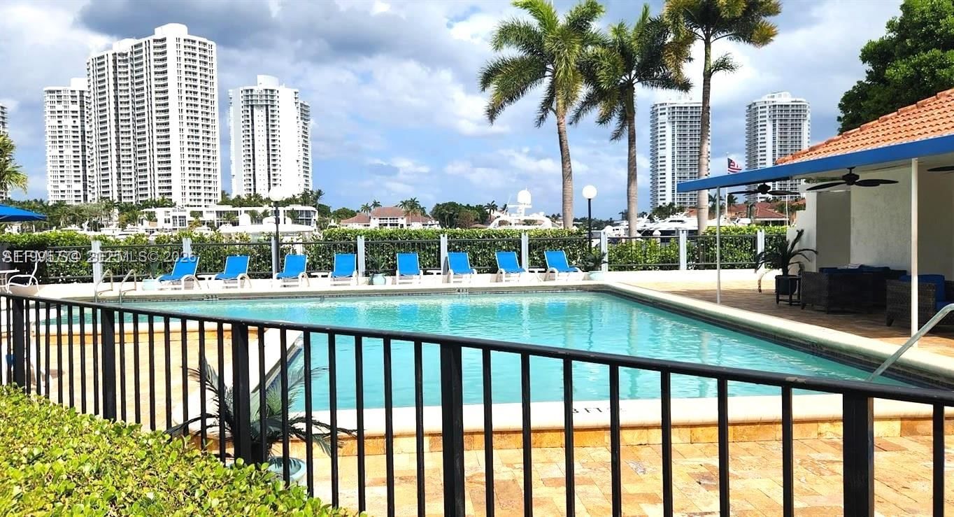 Real estate property located at 3545 Magellan Cir #352-5, Miami-dade, Mariner Village Garden, Aventura, FL
