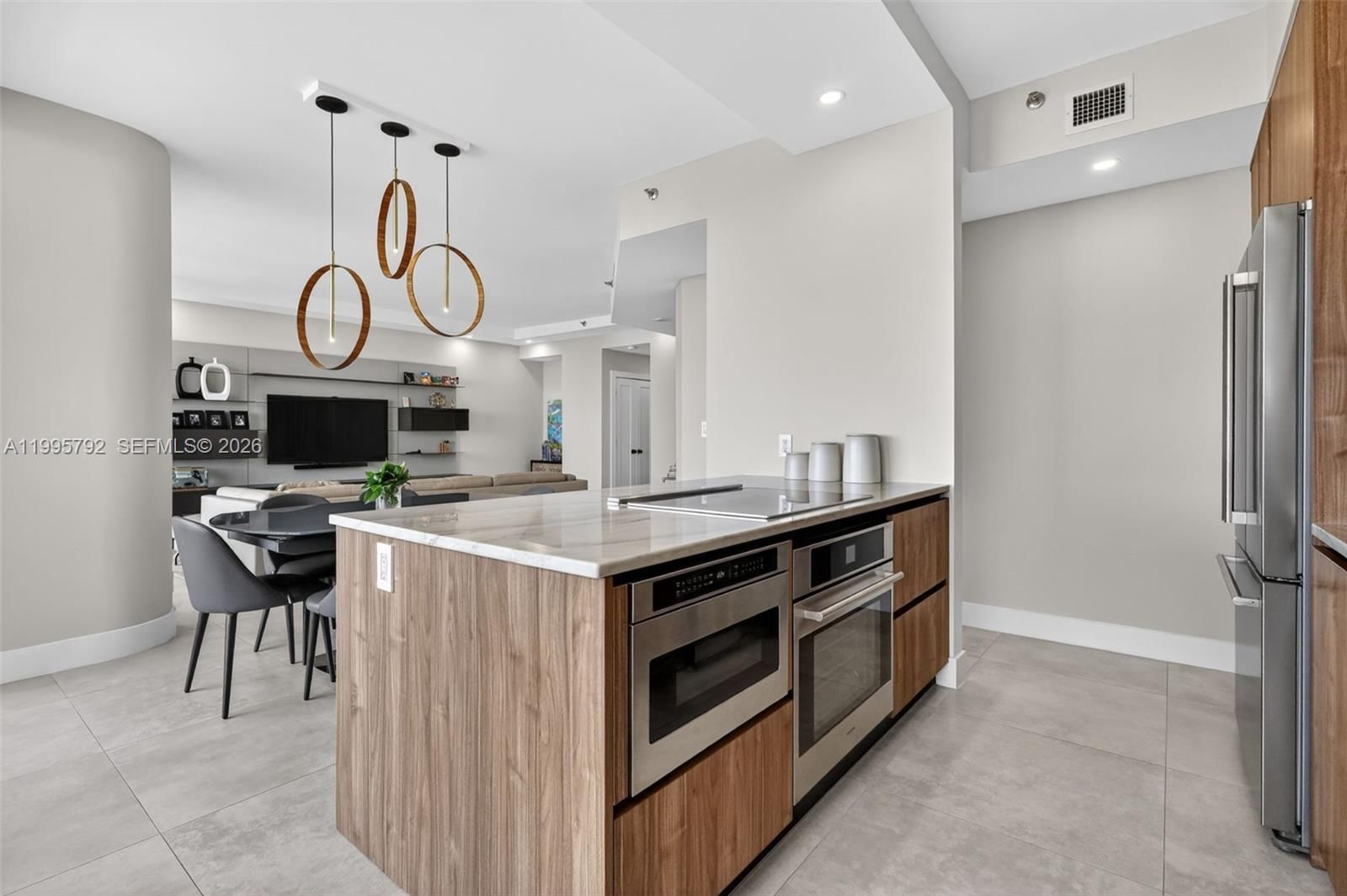 Real estate property located at 1000 ISLAND BL #3107, Miami-dade, Williams Island, Aventura, FL