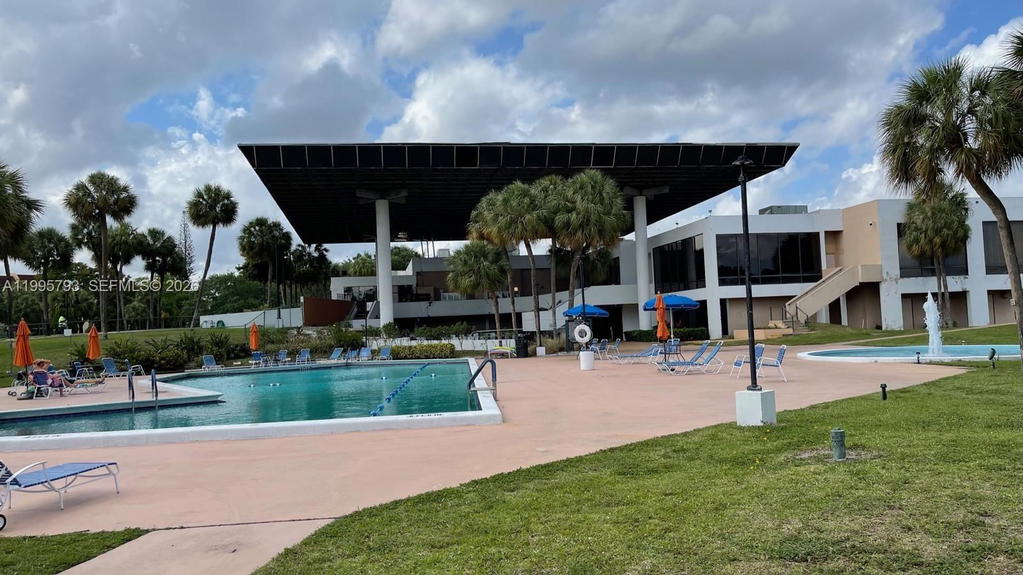 Real estate property located at 3771 Environ Blvd #650, Broward, Condominium 6 Of Environ, Lauderhill, FL