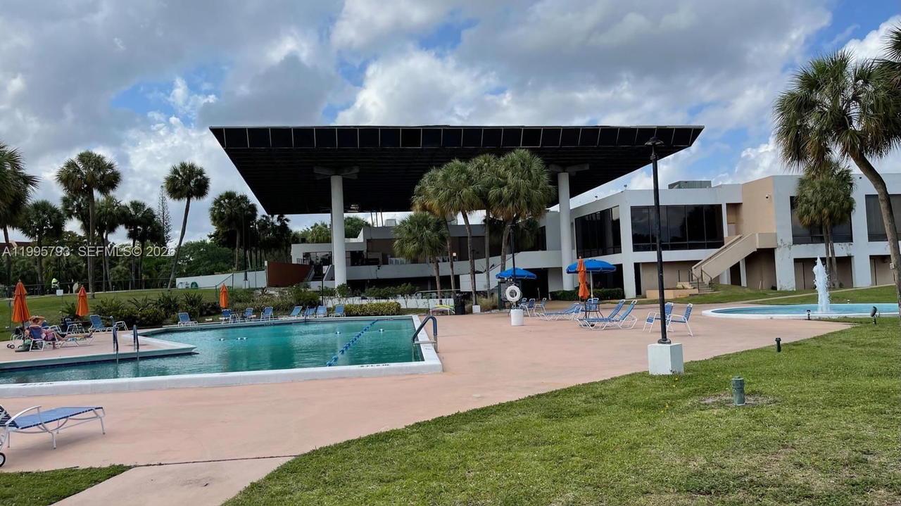 Real estate property located at 3771 Environ Blvd #650, Broward, Condominium 6 Of Environ, Lauderhill, FL
