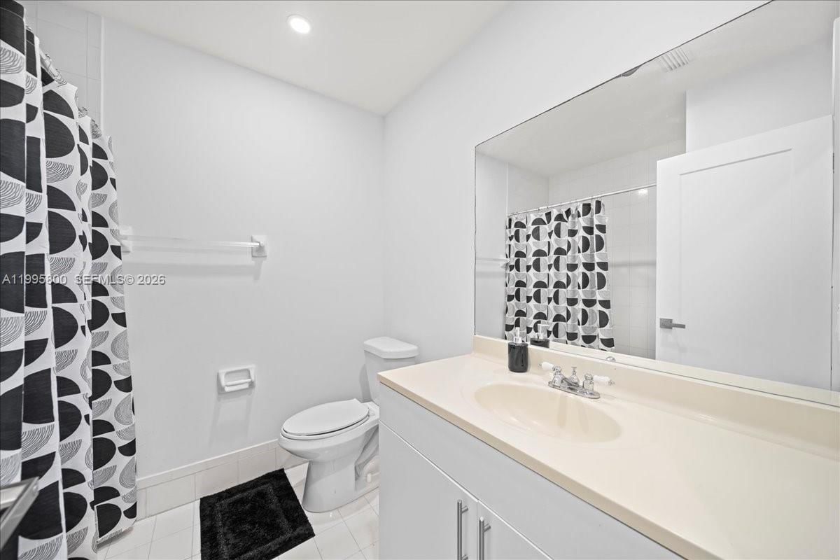 Real estate property located at 15341 36th St, Miami-dade, Caribe Lakes Phase I, Miami, FL