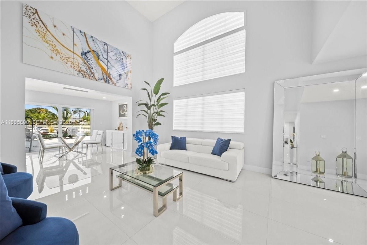 Real estate property located at 15341 36th St, Miami-dade, Caribe Lakes Phase I, Miami, FL