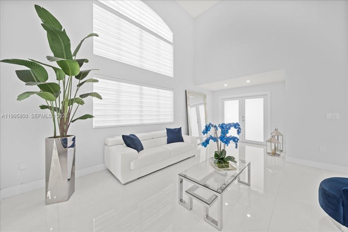 Real estate property located at 15341 36th St, Miami-dade, Caribe Lakes Phase I, Miami, FL