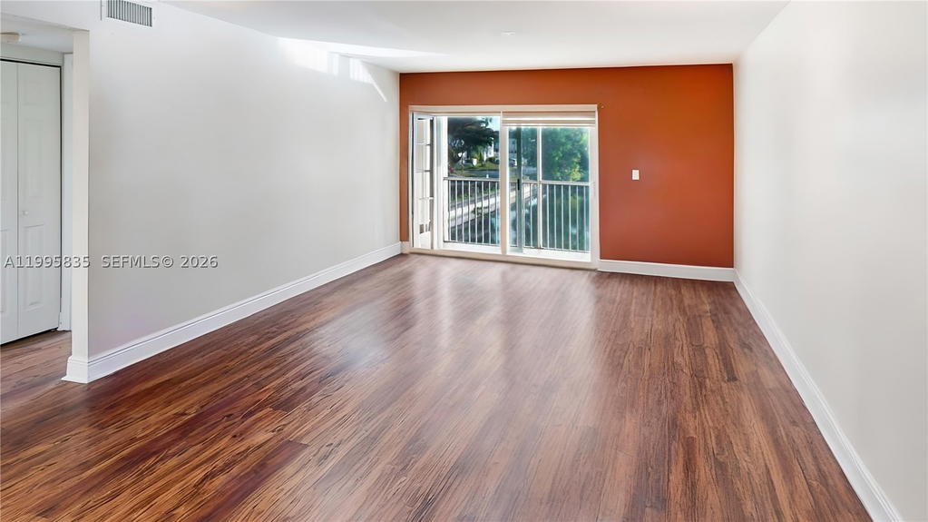 Real estate property located at 21121 85th Ave #216, Miami-dade, Cove Condo Phase I, Cutler Bay, FL