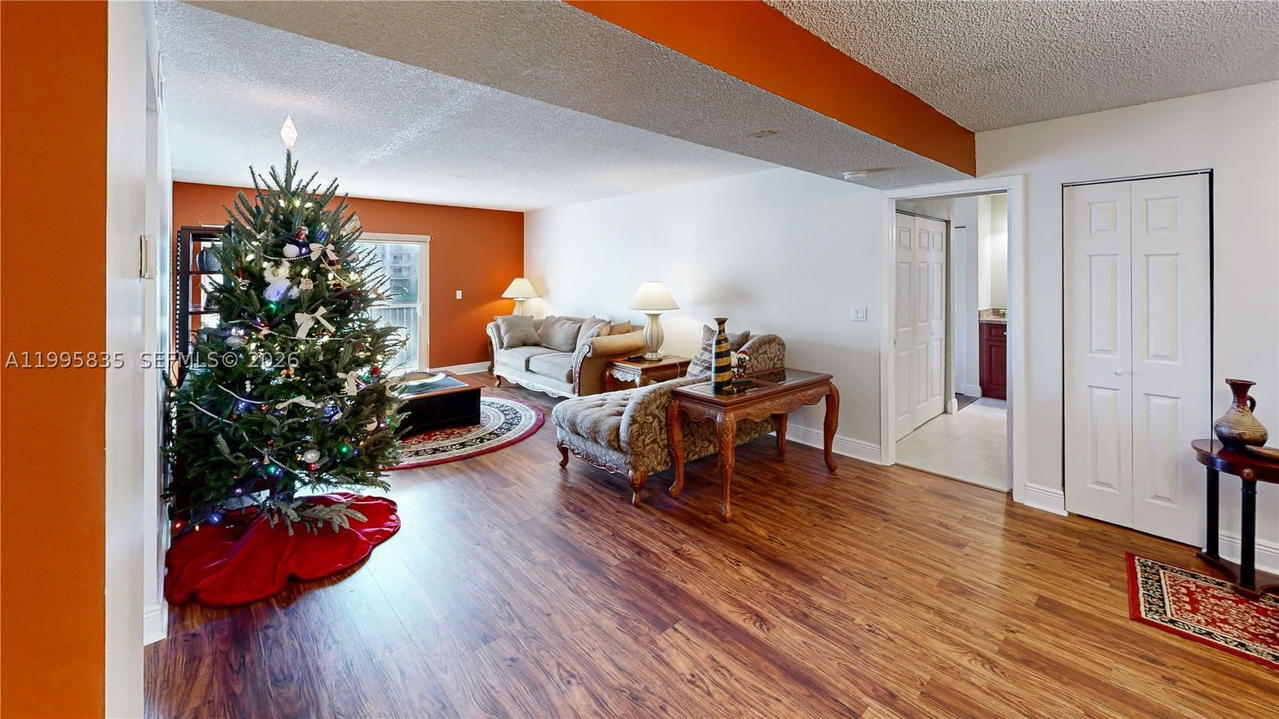 Real estate property located at 21121 85th Ave #216, Miami-dade, Cove Condo Phase I, Cutler Bay, FL