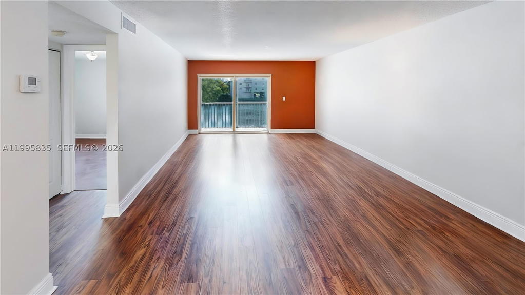 Real estate property located at 21121 85th Ave #216, Miami-dade, Cove Condo Phase I, Cutler Bay, FL