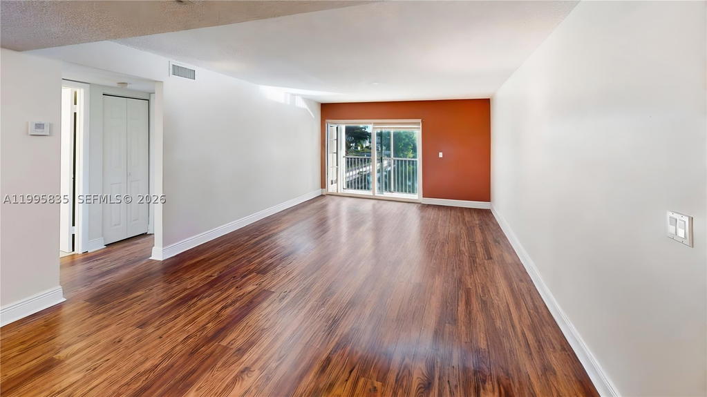 Real estate property located at 21121 85th Ave #216, Miami-dade, Cove Condo Phase I, Cutler Bay, FL