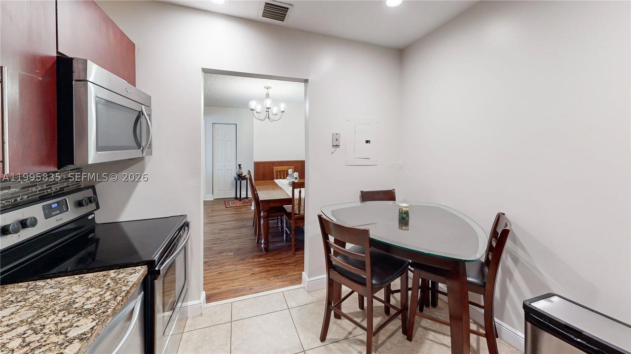 Real estate property located at 21121 85th Ave #216, Miami-dade, Cove Condo Phase I, Cutler Bay, FL