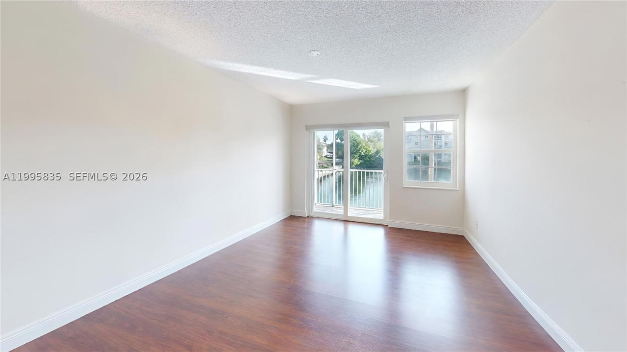 Real estate property located at 21121 85th Ave #216, Miami-dade, Cove Condo Phase I, Cutler Bay, FL