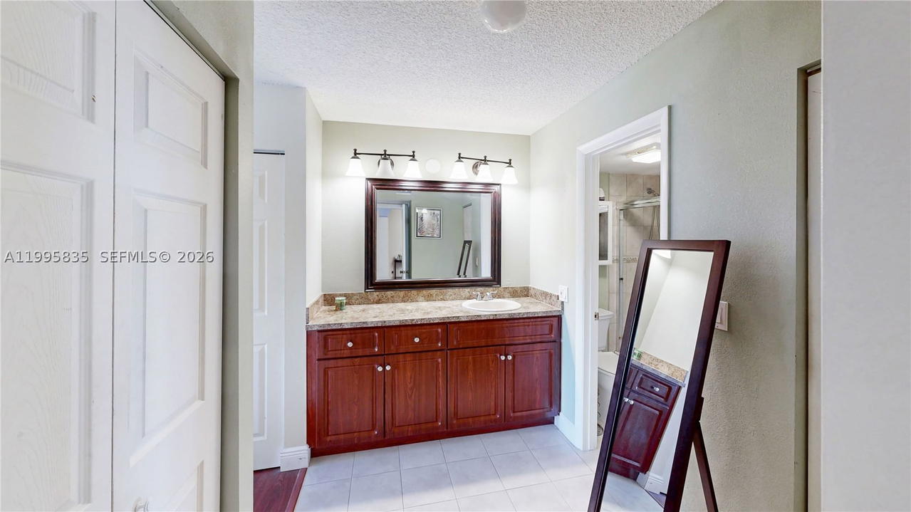 Real estate property located at 21121 85th Ave #216, Miami-dade, Cove Condo Phase I, Cutler Bay, FL