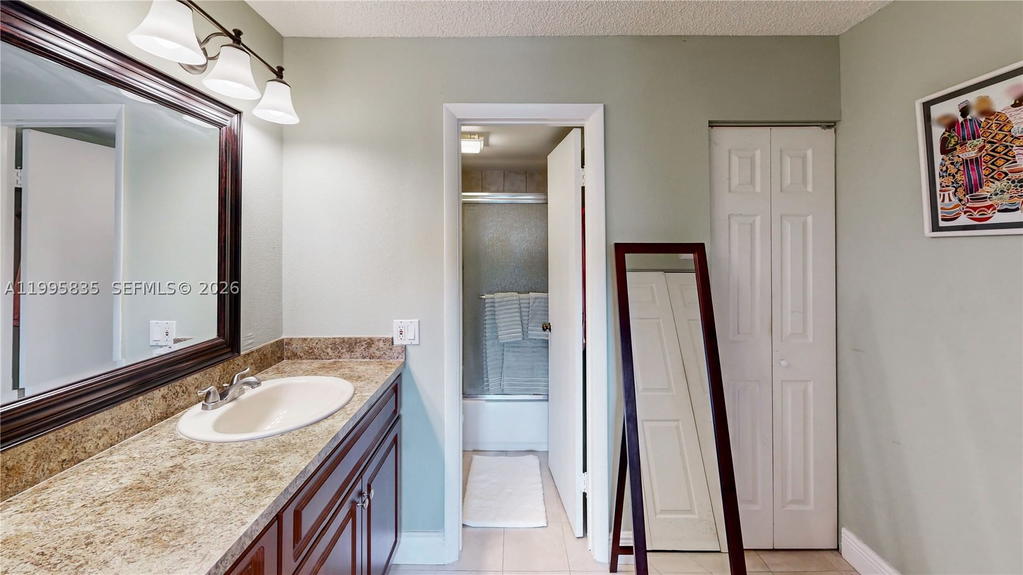Real estate property located at 21121 85th Ave #216, Miami-dade, Cove Condo Phase I, Cutler Bay, FL