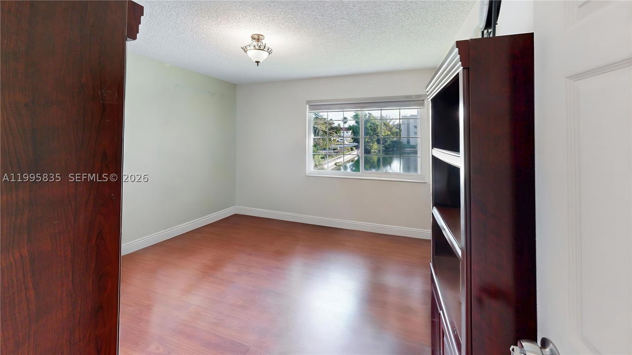 Real estate property located at 21121 85th Ave #216, Miami-dade, Cove Condo Phase I, Cutler Bay, FL