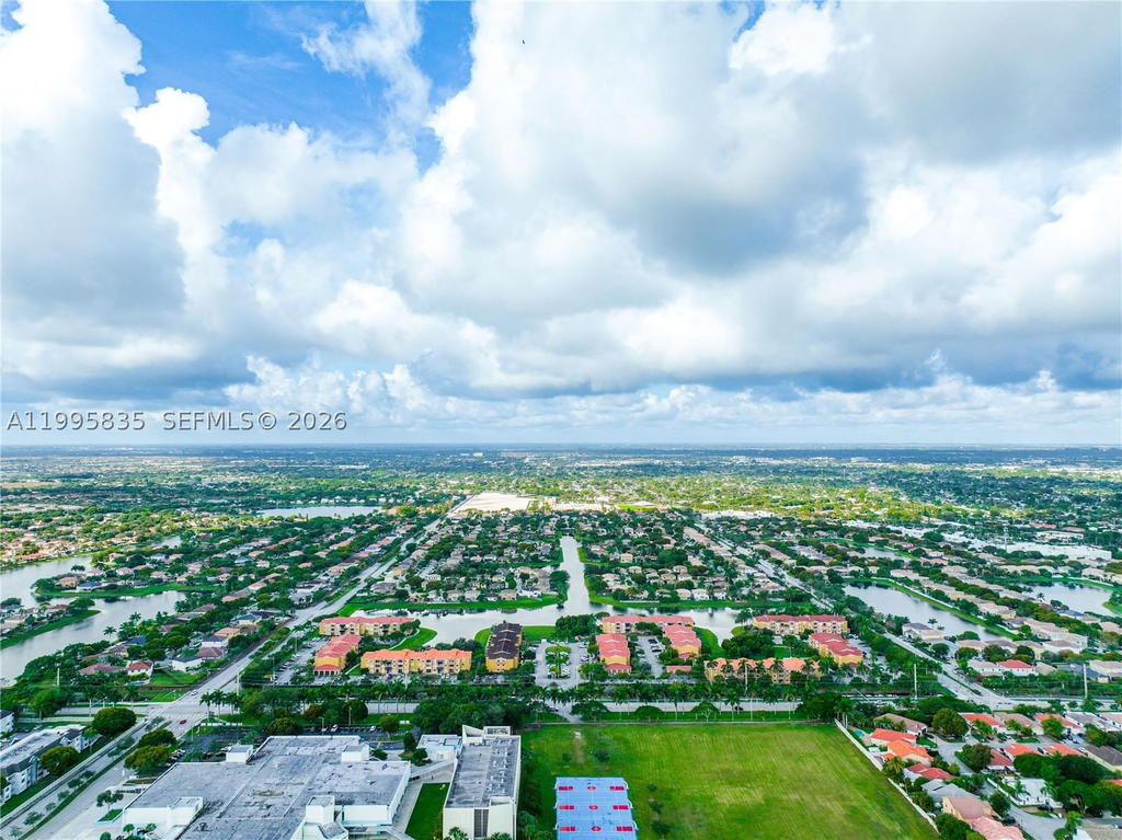 Real estate property located at 21121 85th Ave #216, Miami-dade, Cove Condo Phase I, Cutler Bay, FL