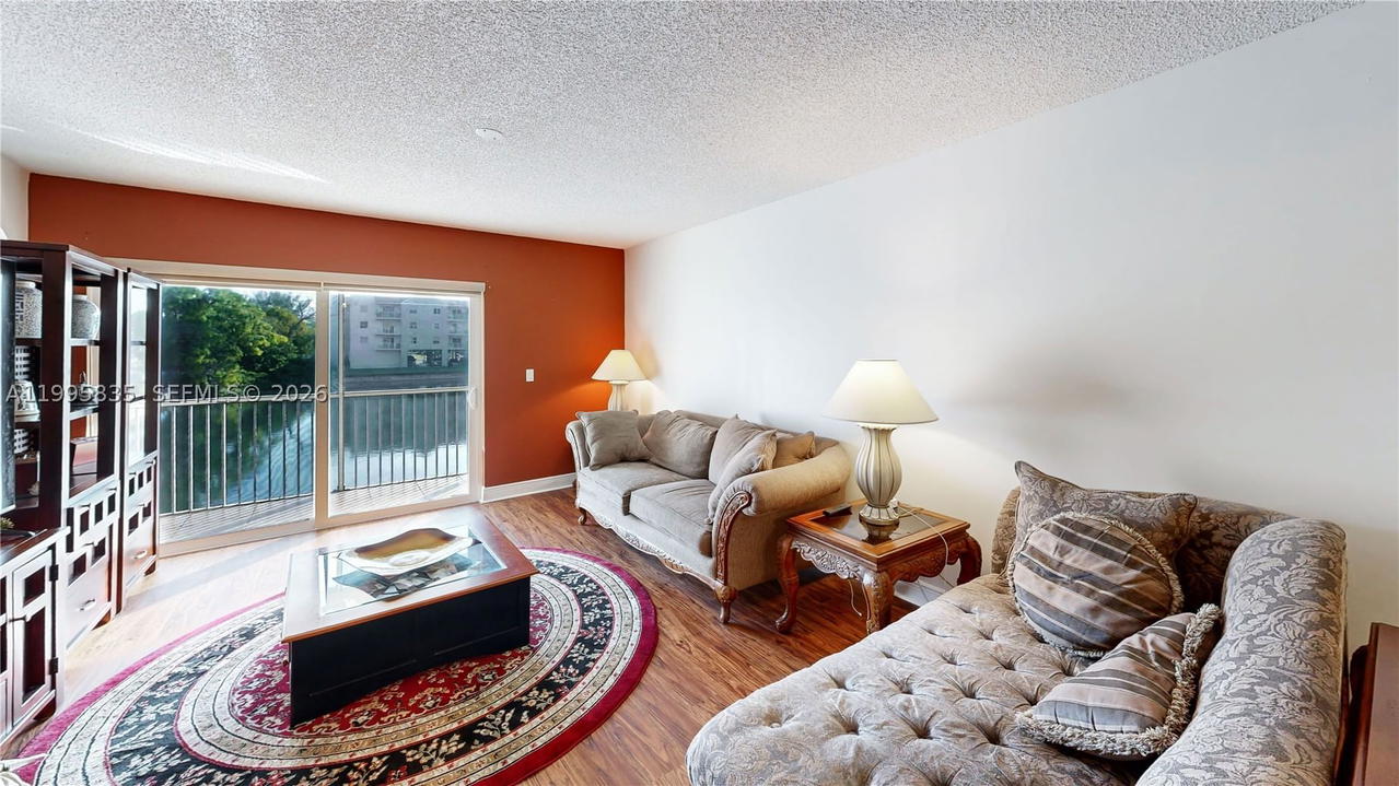 Real estate property located at 21121 85th Ave #216, Miami-dade, Cove Condo Phase I, Cutler Bay, FL