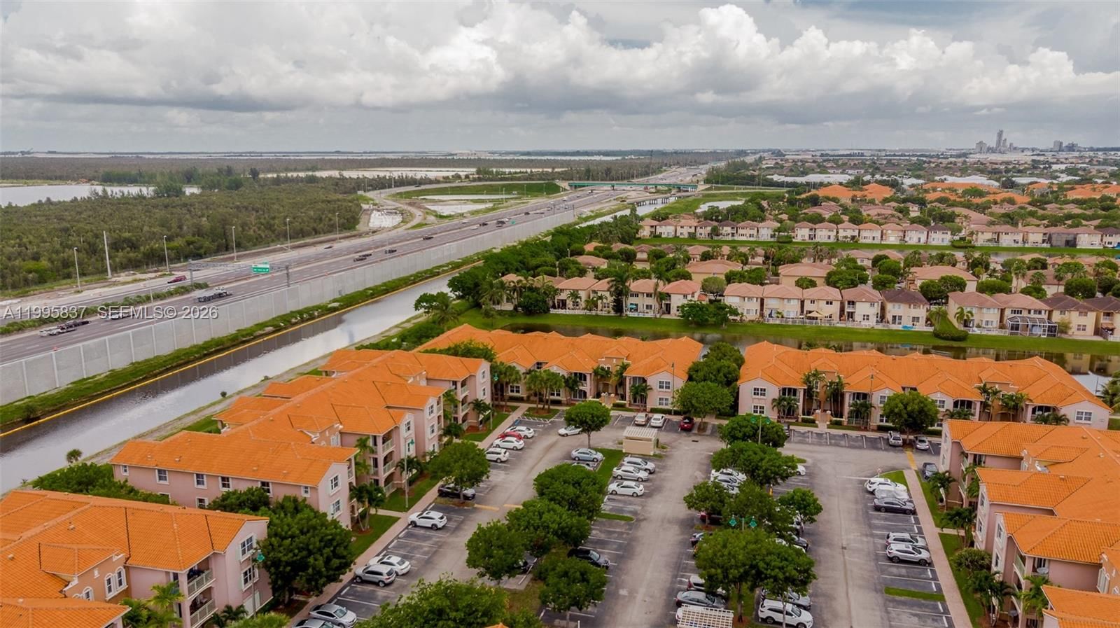 Real estate property located at 6540 114th Ave #1423, Miami-dade, The Courts At Doral Isles, Doral, FL