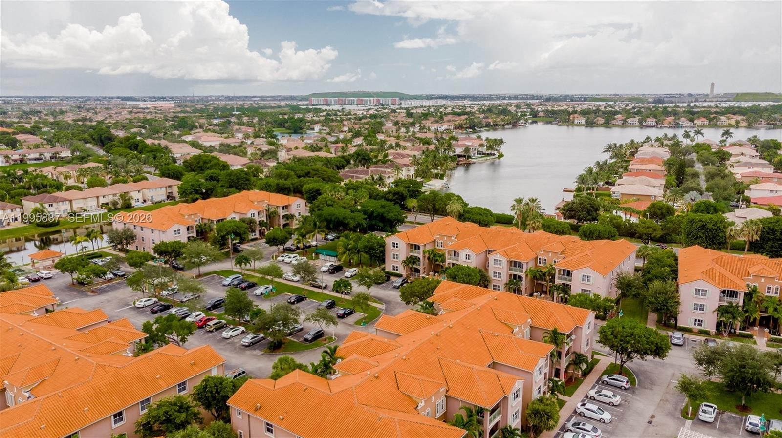 Real estate property located at 6540 114th Ave #1423, Miami-dade, The Courts At Doral Isles, Doral, FL