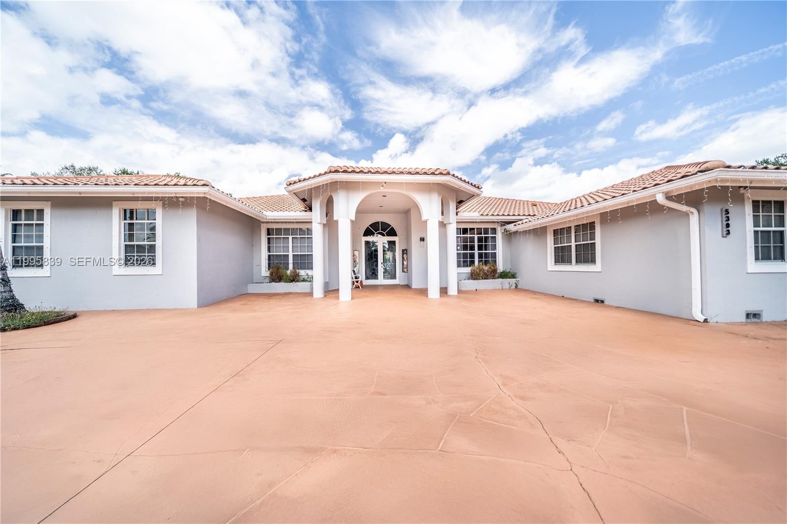 Real estate property located at 5303 111th Ter, Broward, Sehata Plat, Davie, FL