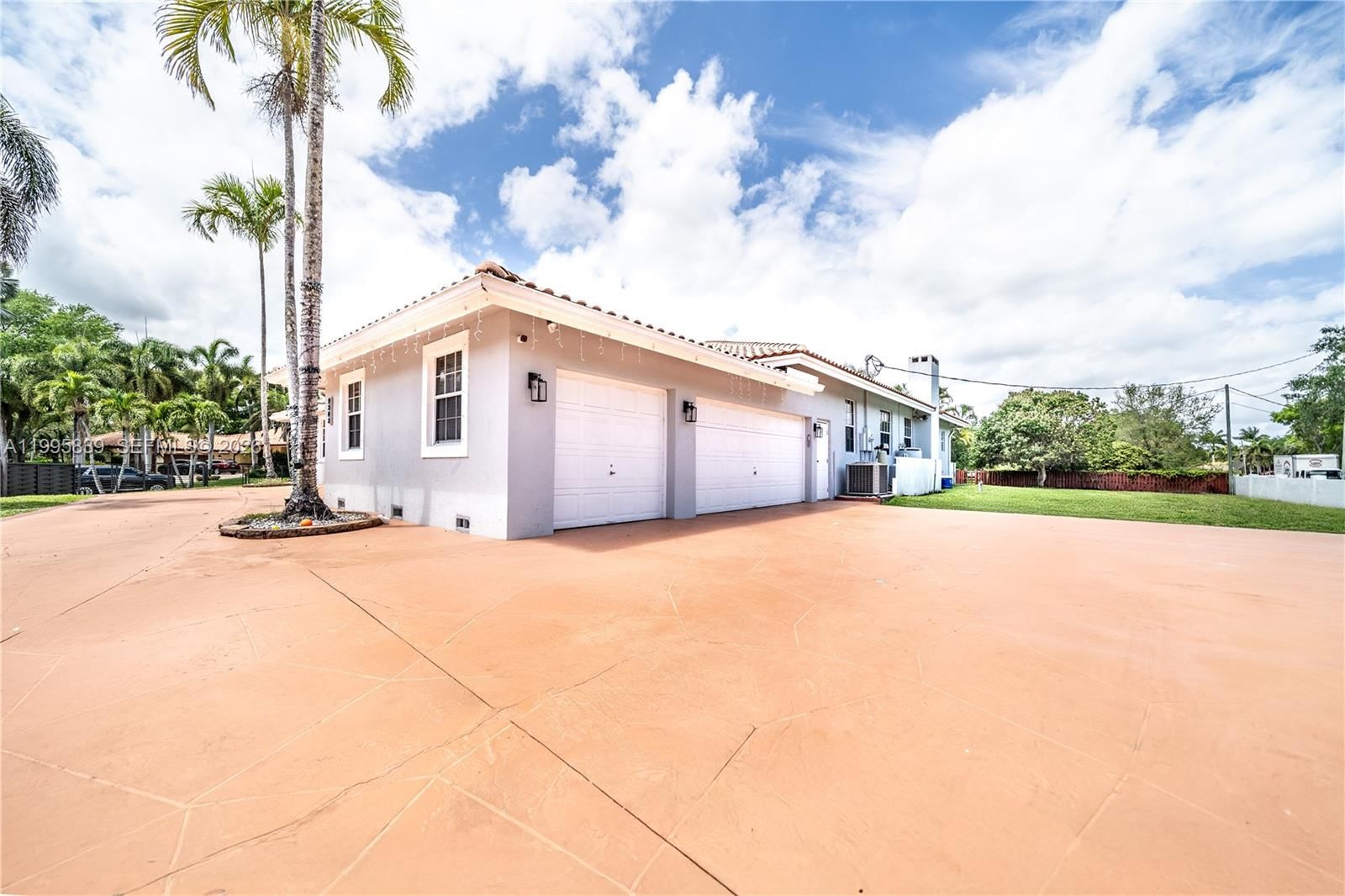 Real estate property located at 5303 111th Ter, Broward, Sehata Plat, Davie, FL