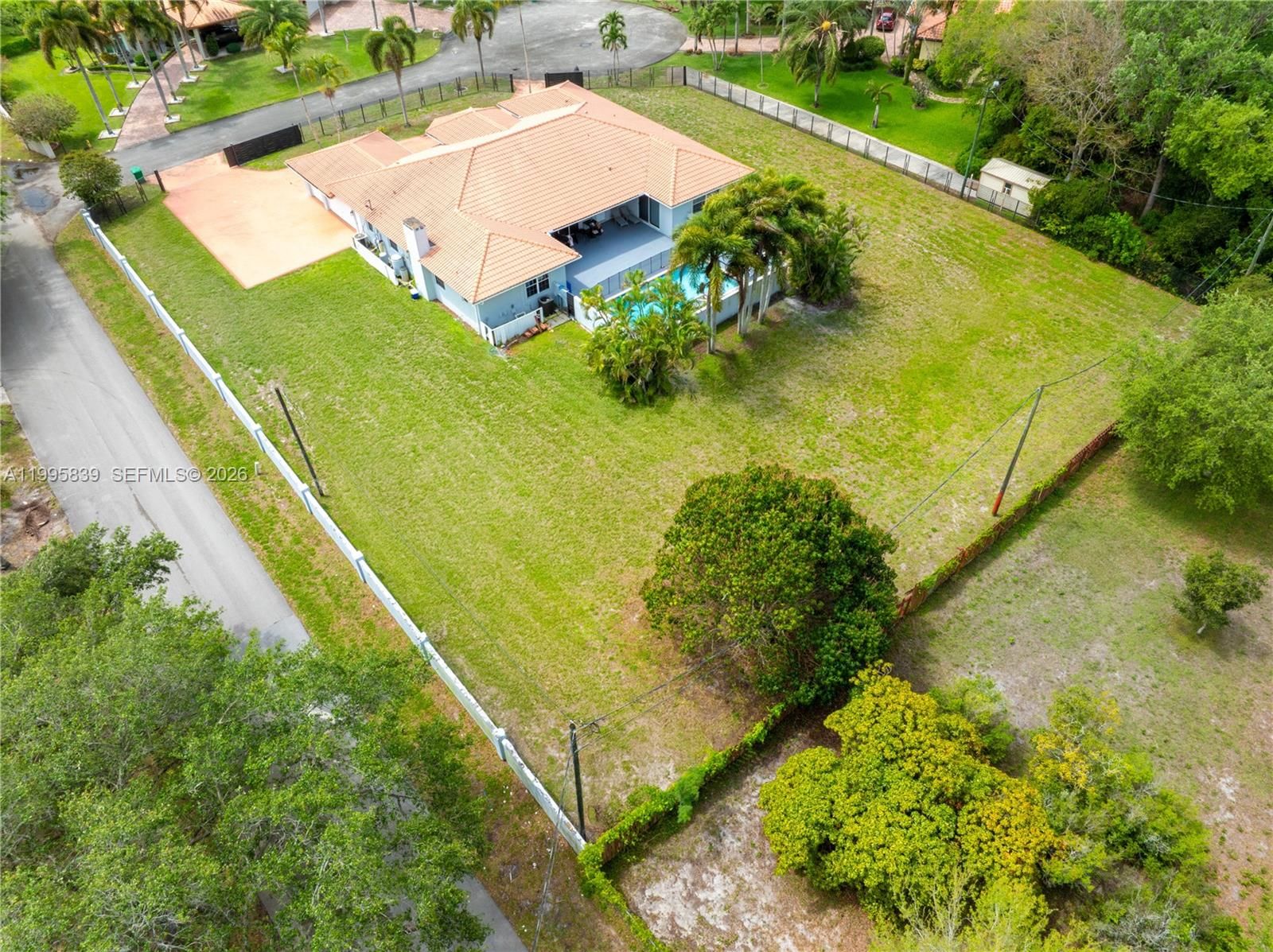 Real estate property located at 5303 111th Ter, Broward, Sehata Plat, Davie, FL