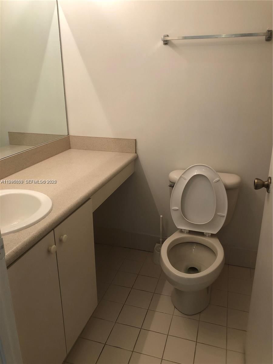 Real estate property located at 157 Hidden Ct Rd I-48, Broward, Washington Court Villas, Hollywood, FL