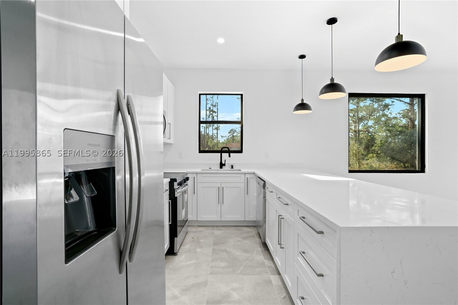 Real estate property located at 322 LOIRE AVE S, Lee, Lehigh Acres, Lehigh Acres, FL