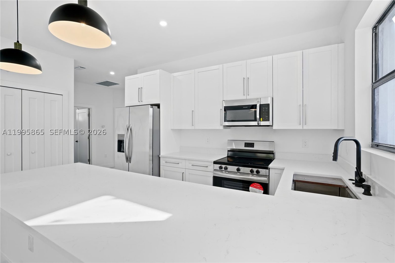 Real estate property located at 322 LOIRE AVE S, Lee, Lehigh Acres, Lehigh Acres, FL