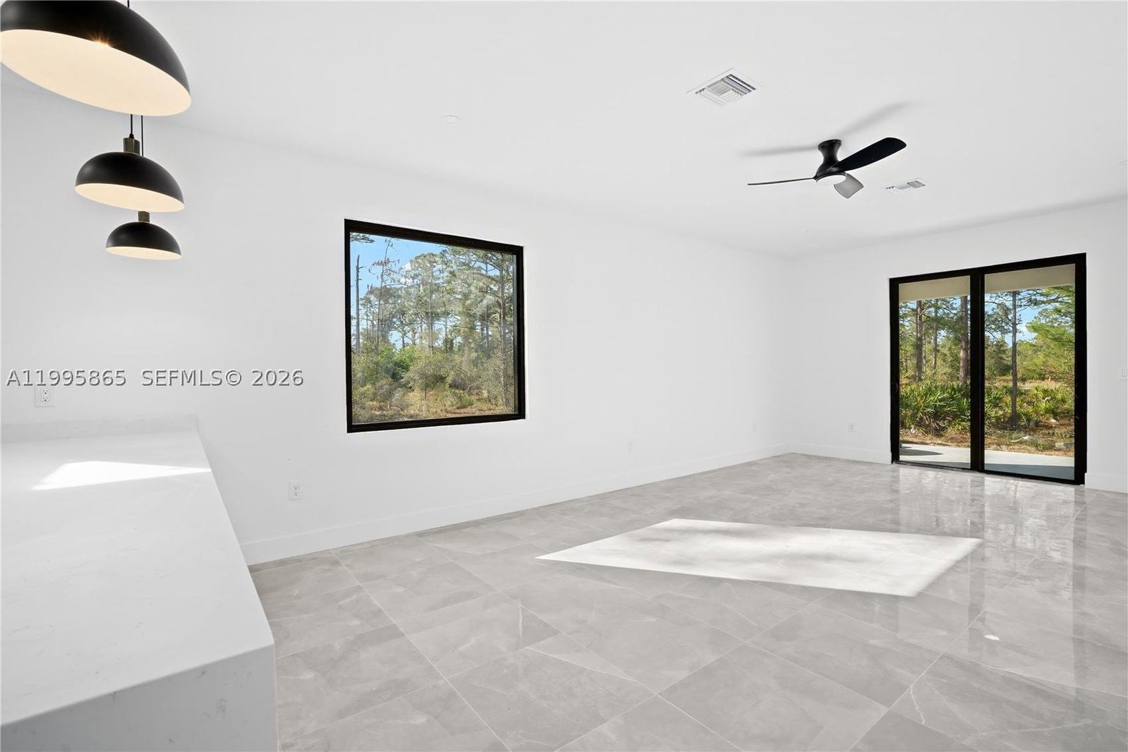 Real estate property located at 322 LOIRE AVE S, Lee, Lehigh Acres, Lehigh Acres, FL